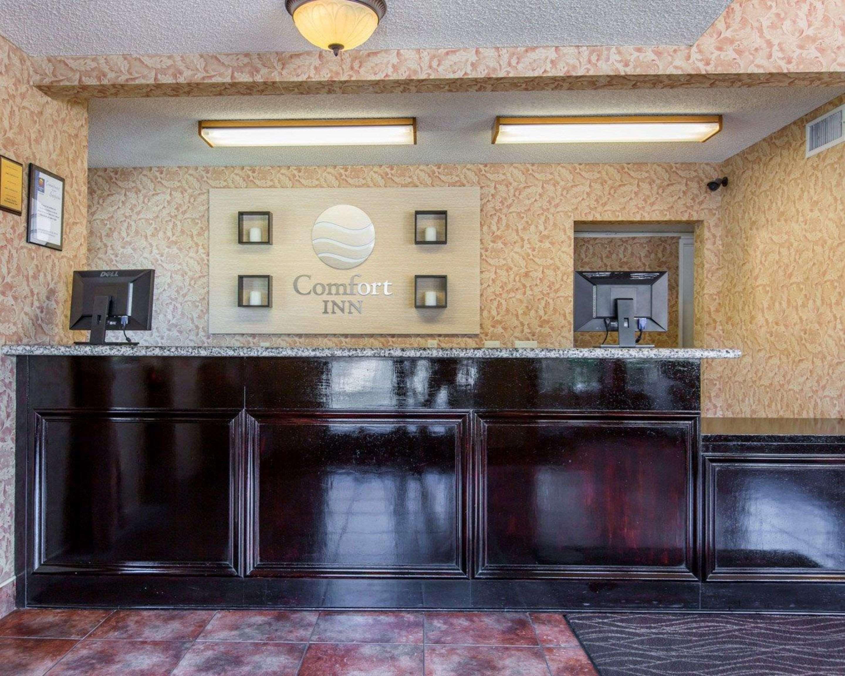 Comfort Inn & Suites Moreno Valley Near March Air Reserve Base Екстер'єр фото