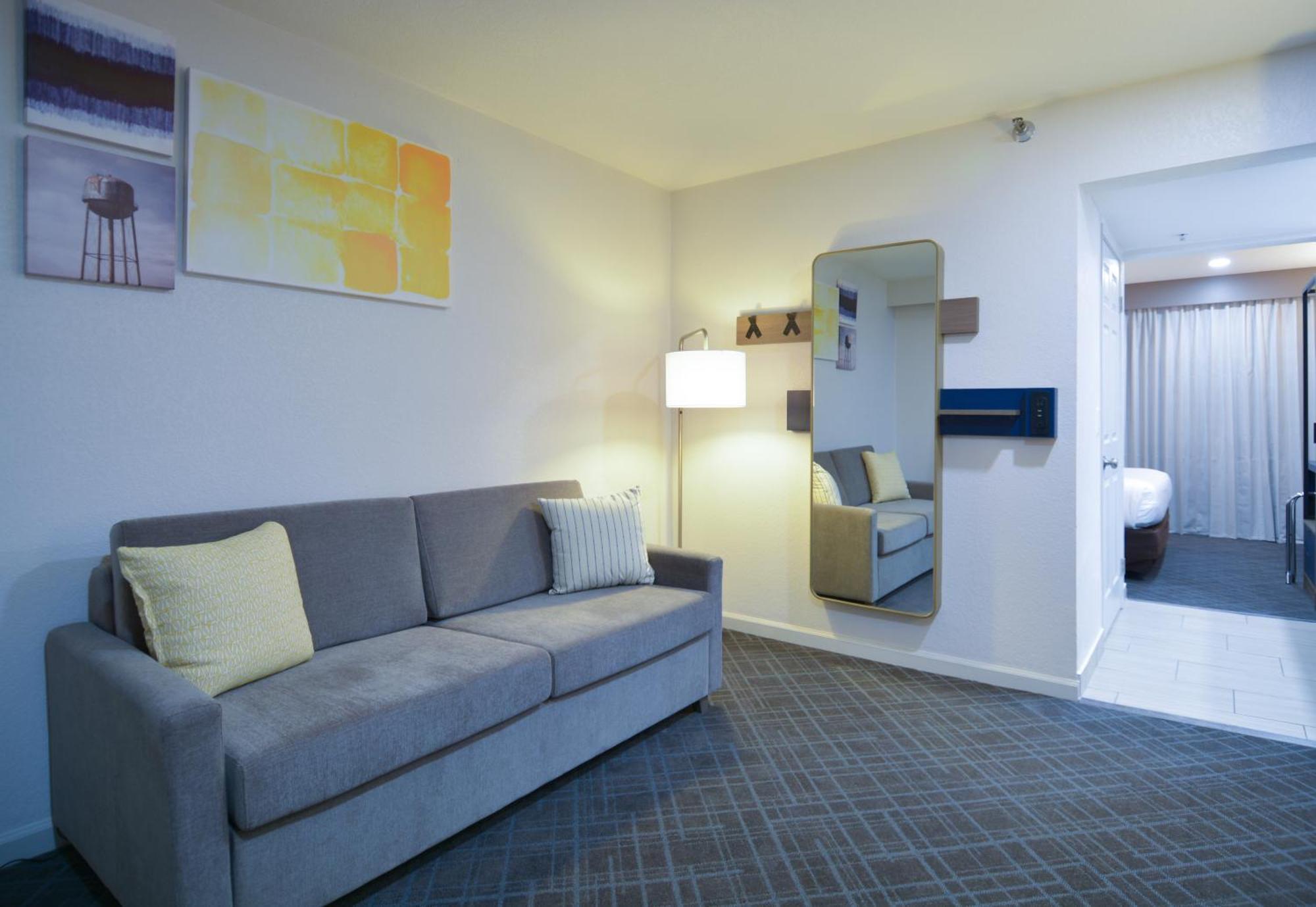 Comfort Inn & Suites Moreno Valley Near March Air Reserve Base Екстер'єр фото