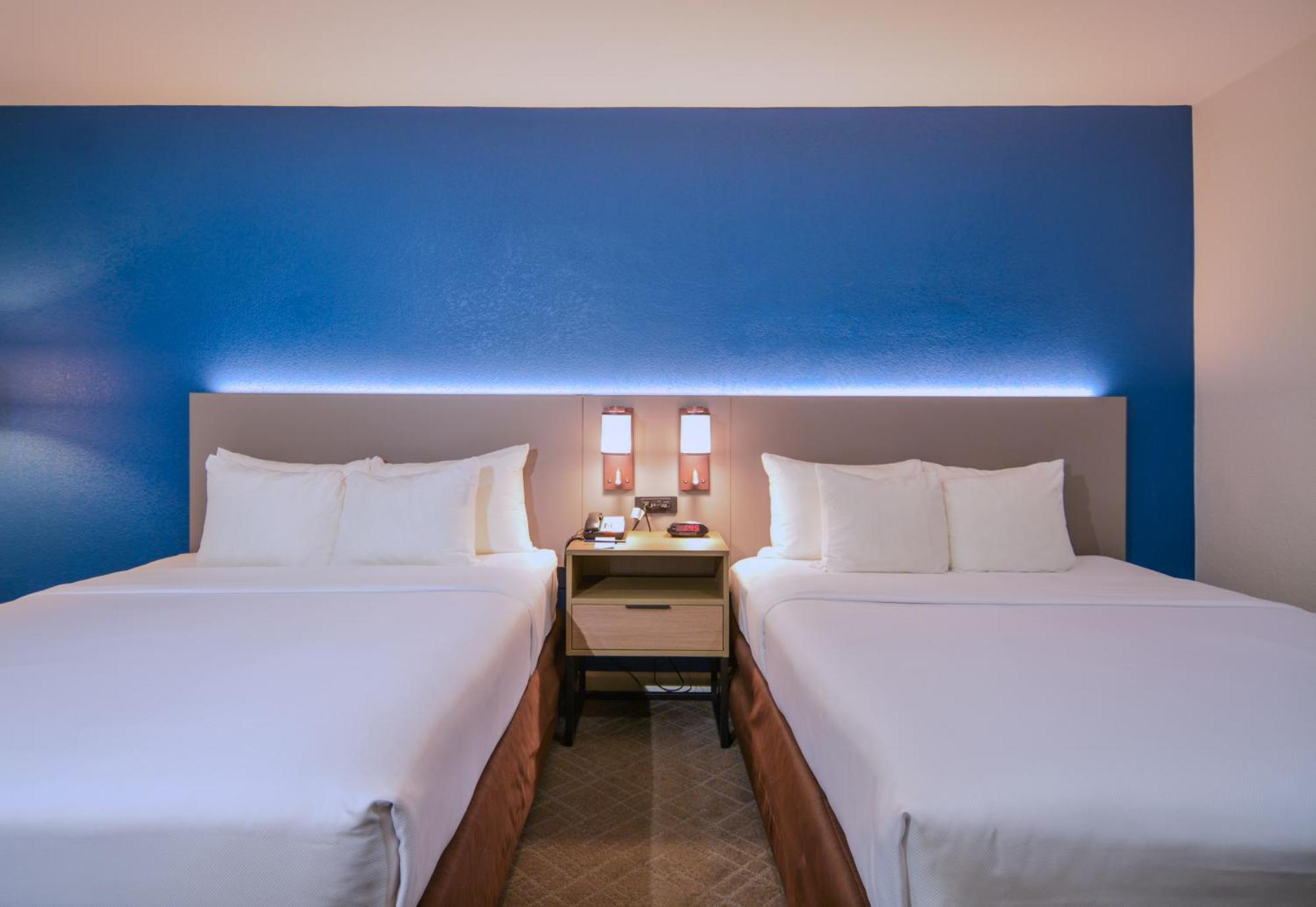 Comfort Inn & Suites Moreno Valley Near March Air Reserve Base Екстер'єр фото