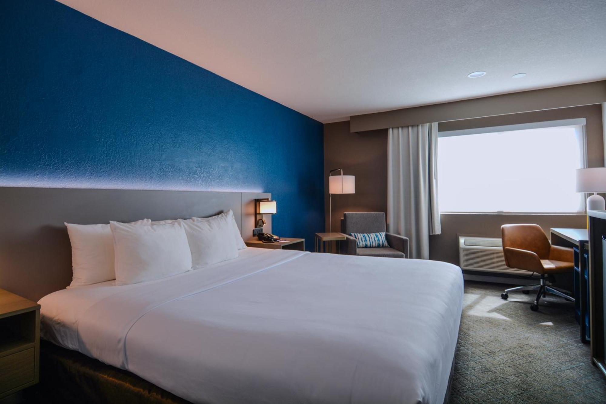 Comfort Inn & Suites Moreno Valley Near March Air Reserve Base Екстер'єр фото