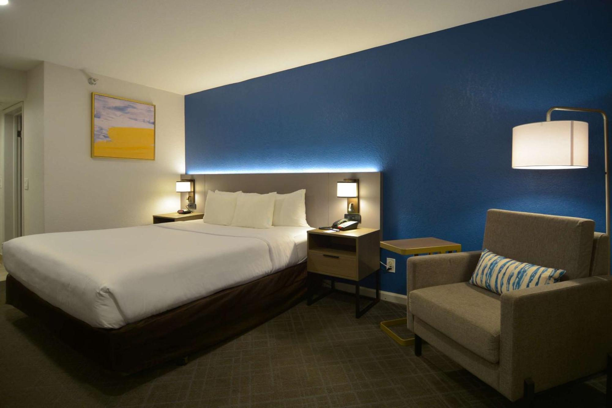 Comfort Inn & Suites Moreno Valley Near March Air Reserve Base Екстер'єр фото